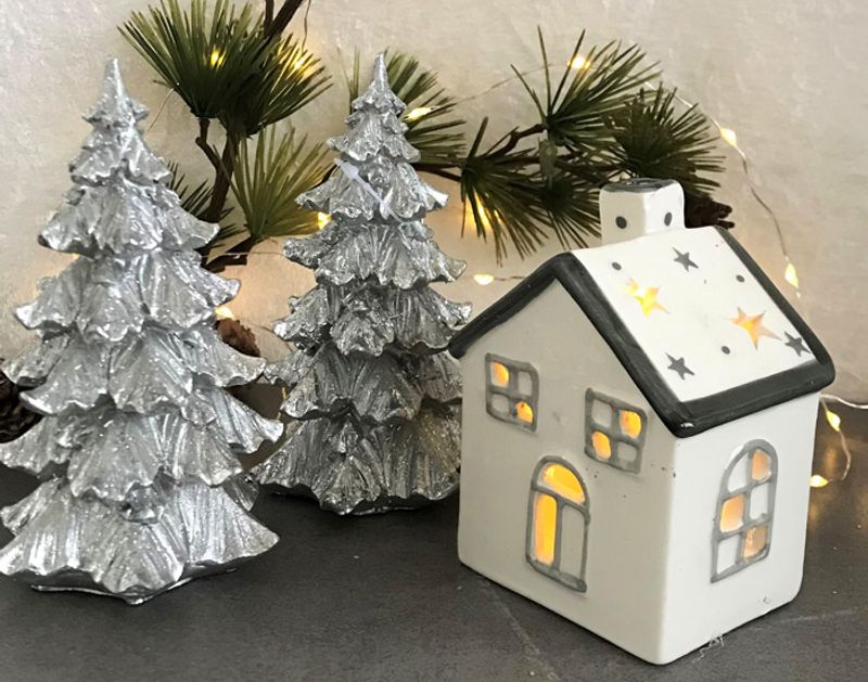 Juletre, sølvfarget keramikk, lite.