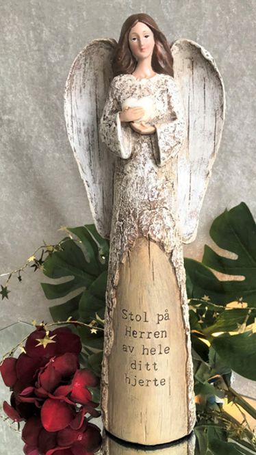 Hovedbilde Engel med tekst på kjolen ...