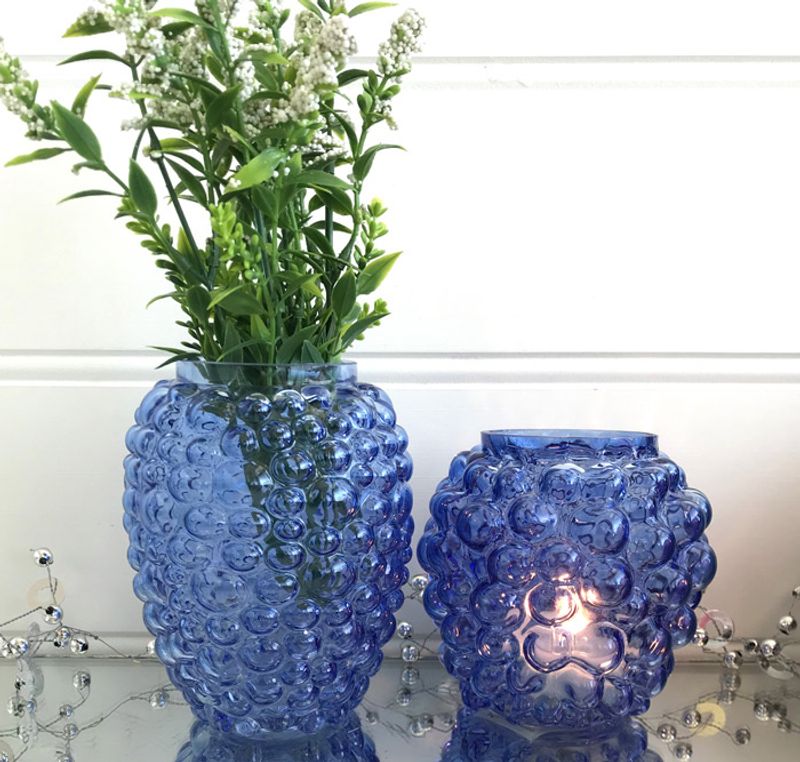 Vase Sofian, i Blå boblete glass, fra Edelweiss.